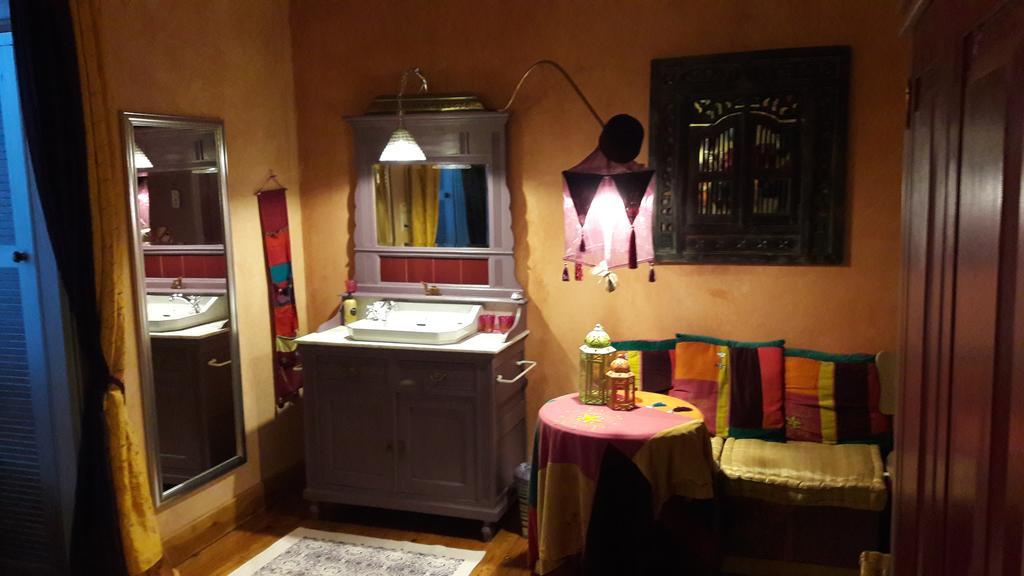 B&B Le Bonimenteur Шарлеруа Экстерьер фото