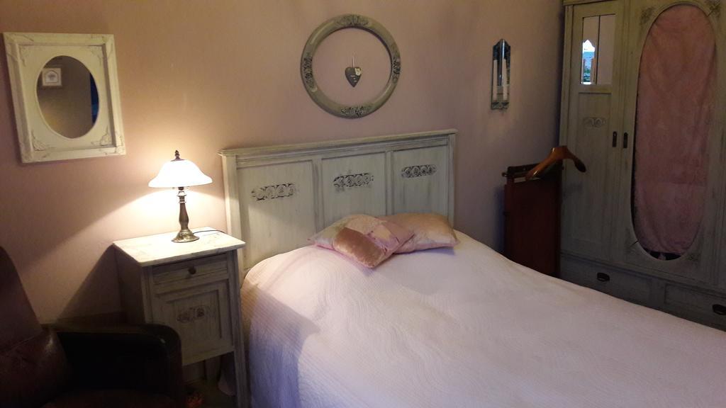 B&B Le Bonimenteur Шарлеруа Экстерьер фото