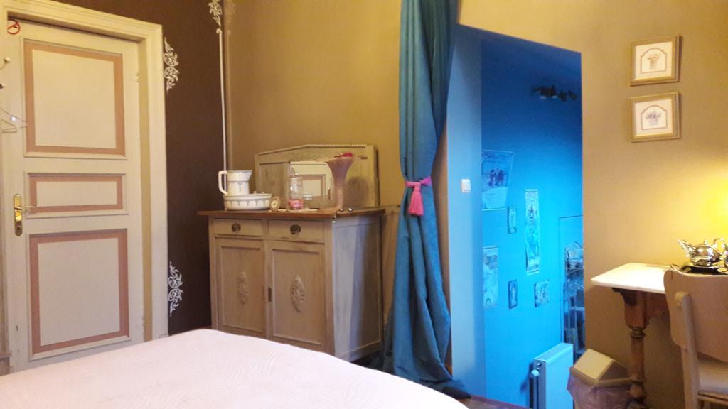 B&B Le Bonimenteur Шарлеруа Экстерьер фото