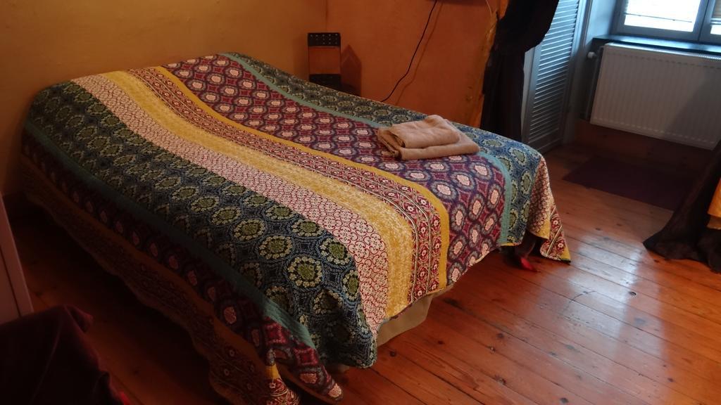 B&B Le Bonimenteur Шарлеруа Экстерьер фото