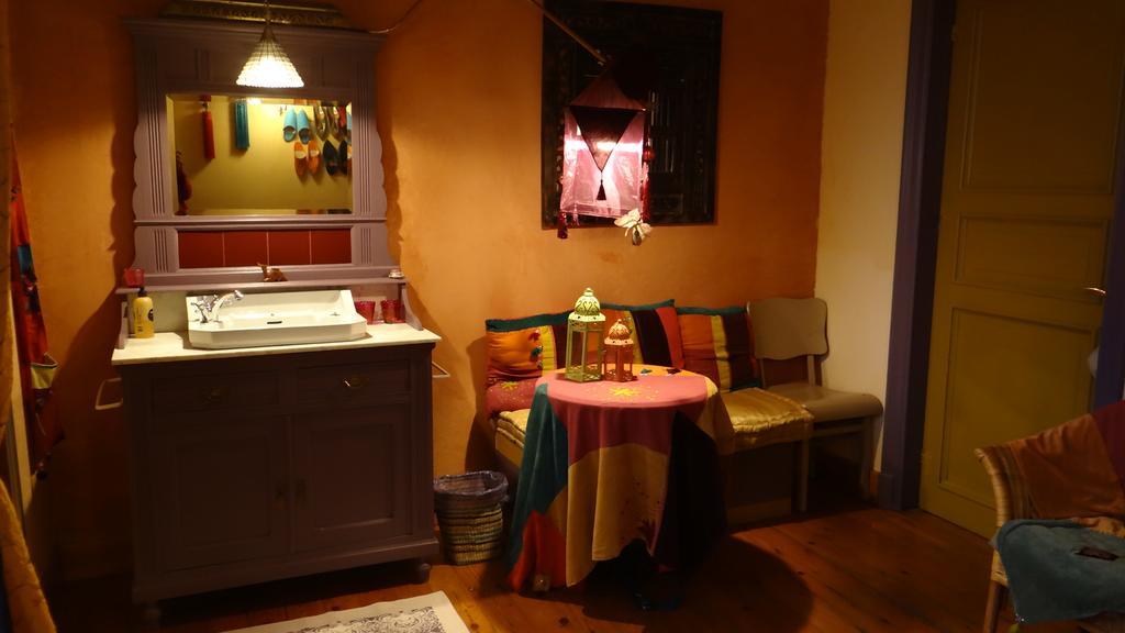 B&B Le Bonimenteur Шарлеруа Экстерьер фото