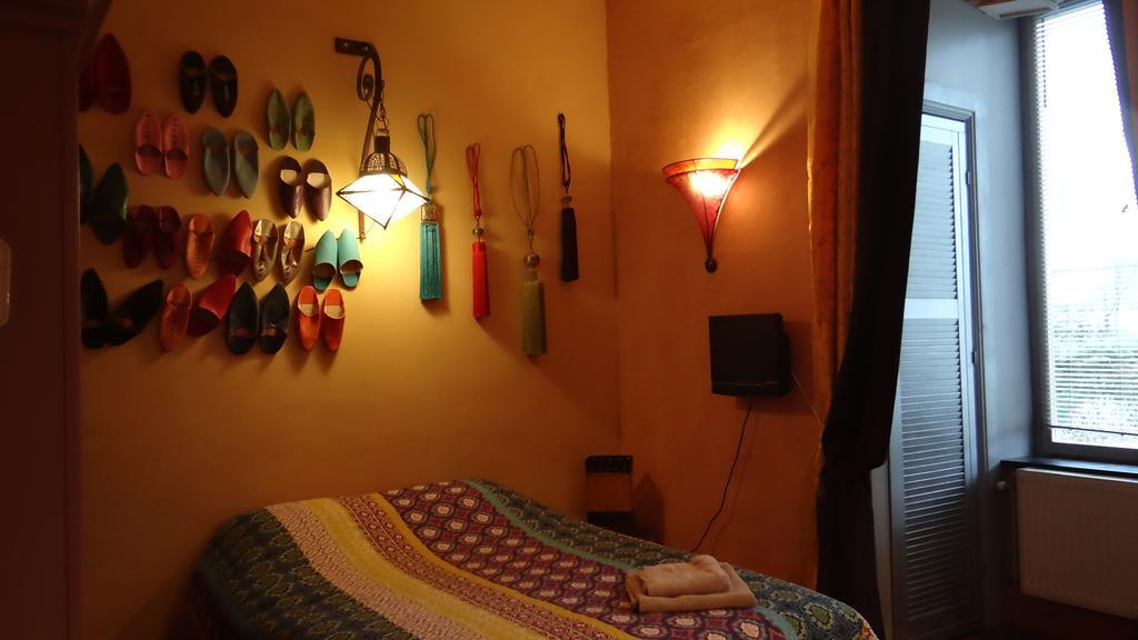 B&B Le Bonimenteur Шарлеруа Экстерьер фото