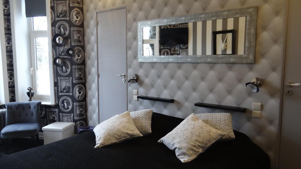 B&B Le Bonimenteur Шарлеруа Экстерьер фото