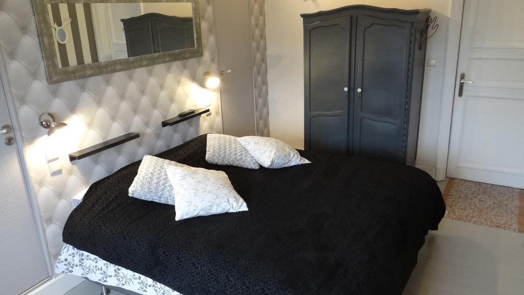 B&B Le Bonimenteur Шарлеруа Экстерьер фото