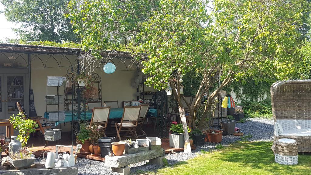 B&B Le Bonimenteur Шарлеруа Экстерьер фото